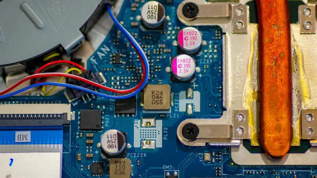 Comparison of Surface Mount Capacitor Types for Modern Electronics