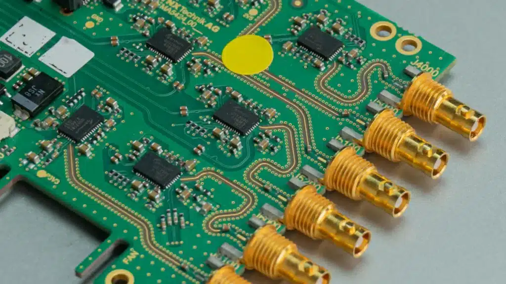 Pengilang PCB Berkelajuan Tinggi Terbaik Tahun 2025