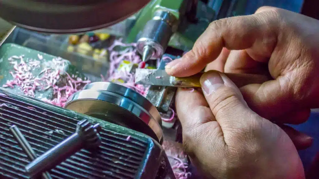 Поставщики электронных компонентов в России сегодня — что важно знать